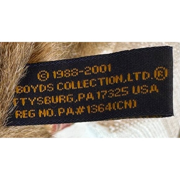 The Boyds Collection Sissy B. Bear "Sisters Are the Beary Best" Blanket 8 Inch - Picture 9 of 13